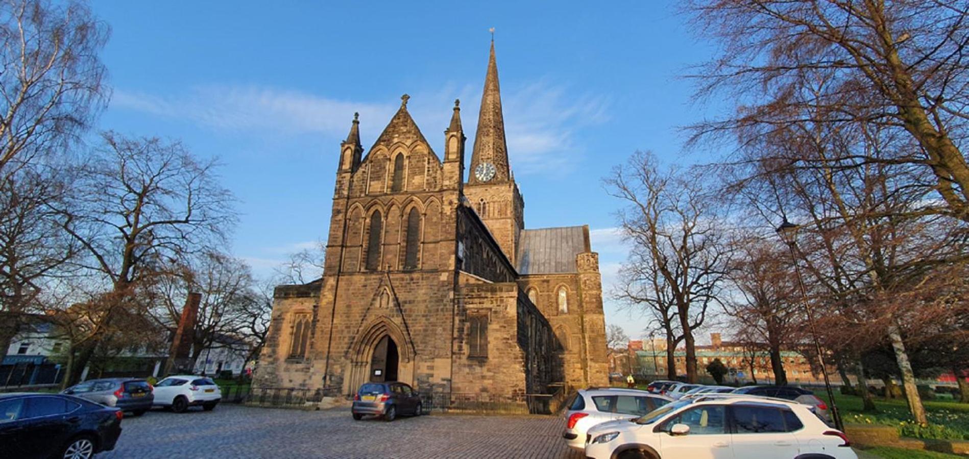 Apartment 1 Exquisite Two King Bedroom With En Suites - Close To The Town Centre, Rail, Airport And Theatre Darlington  Buitenkant foto